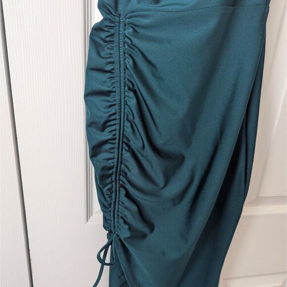NWT Windsor Ruched Satin Midi Dress Women’s Medium Green Cocktail Dress - Picture 5 of 5